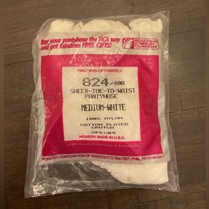 NEW Vintage Sealed Silkies Sheer Toe To Waist Pantyhose Style #824 Medium White